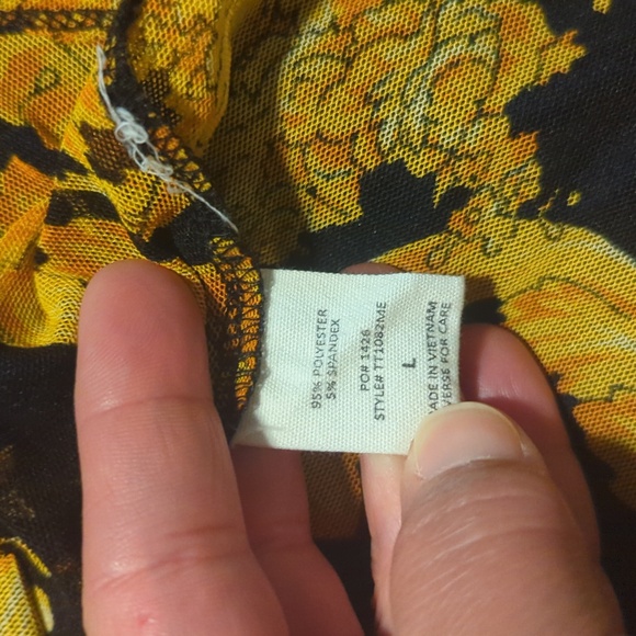 EUC women's gold and black (see-through) button up shirt, size L - Picture 3 of 10